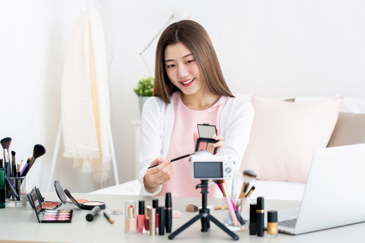 Popularne kosmetyki koreańskie do pielęgnacji twarzy — które z nich warto kupić?