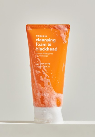 Złuszczająca pianka do mycia twarzy (Cleansing Foam & Blackhead) HANSKIN