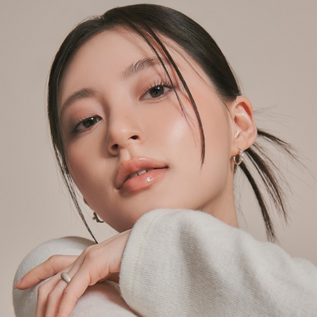 Koloryzujący balsam do ust (GLASTING MELTING BALM 10 NU BEIGE) Rom&nd