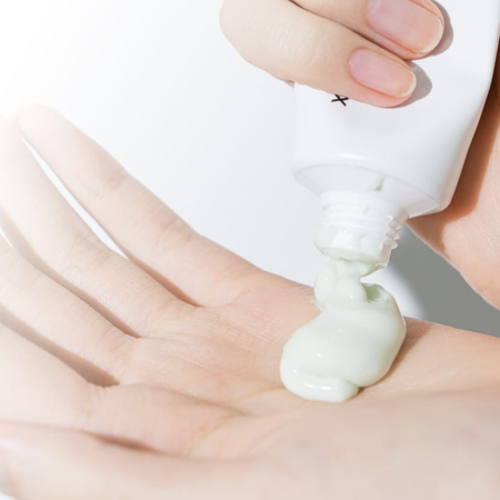 Regenerujący krem do twarzy z ekstraktem z morwy (The Real Noni Energy Repair Cream 50ml) celimax