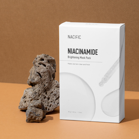 Rozjaśniająca maska w płachcie (Niacinamide Brightening Mask) NACIFIC