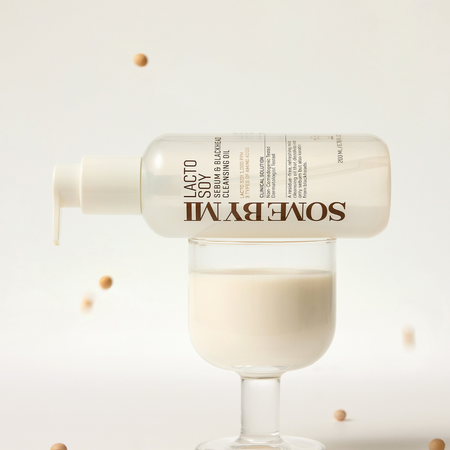 Delikatny olejek oczyszczający (Lactosoy Sebum & Blackhead Cleansing Oil ) SOME BY MI