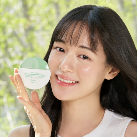 Łagodzący krem przeciwsłoneczny SPF50+ PA++++ (Green Tea Fresh Sunscreen) Dr. Althea
