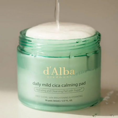 Łagodzące płatki tonizujące (Daily Mild Cica Calming Pad) d'Alba Piedmont				