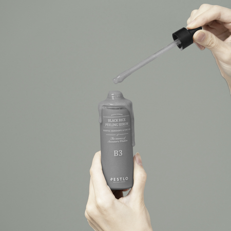 Peelingujące serum z czarnym ryżem (Black Rice Peeling Serum) Pestlo